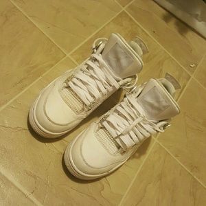 Retro jordan pure money 4s